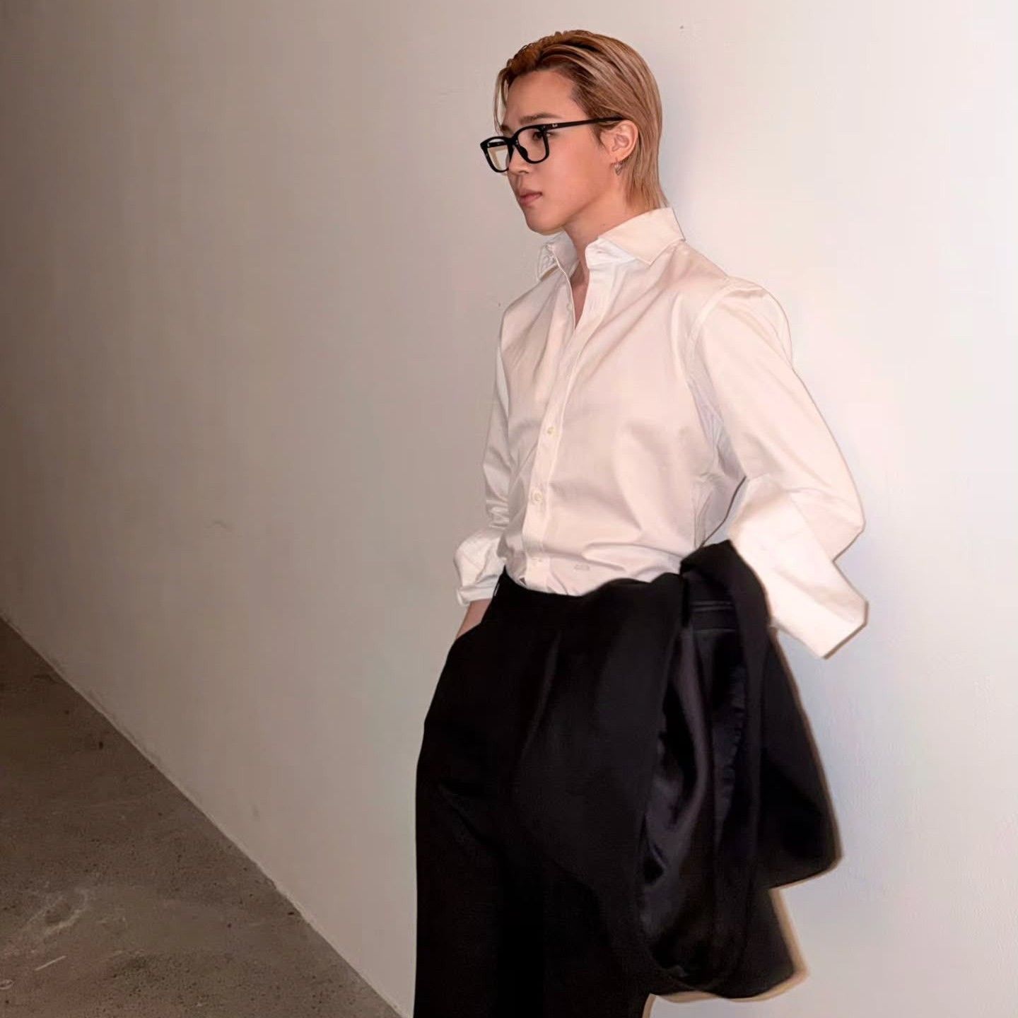 Foto aktivitas terbaru Jimin (BTS)