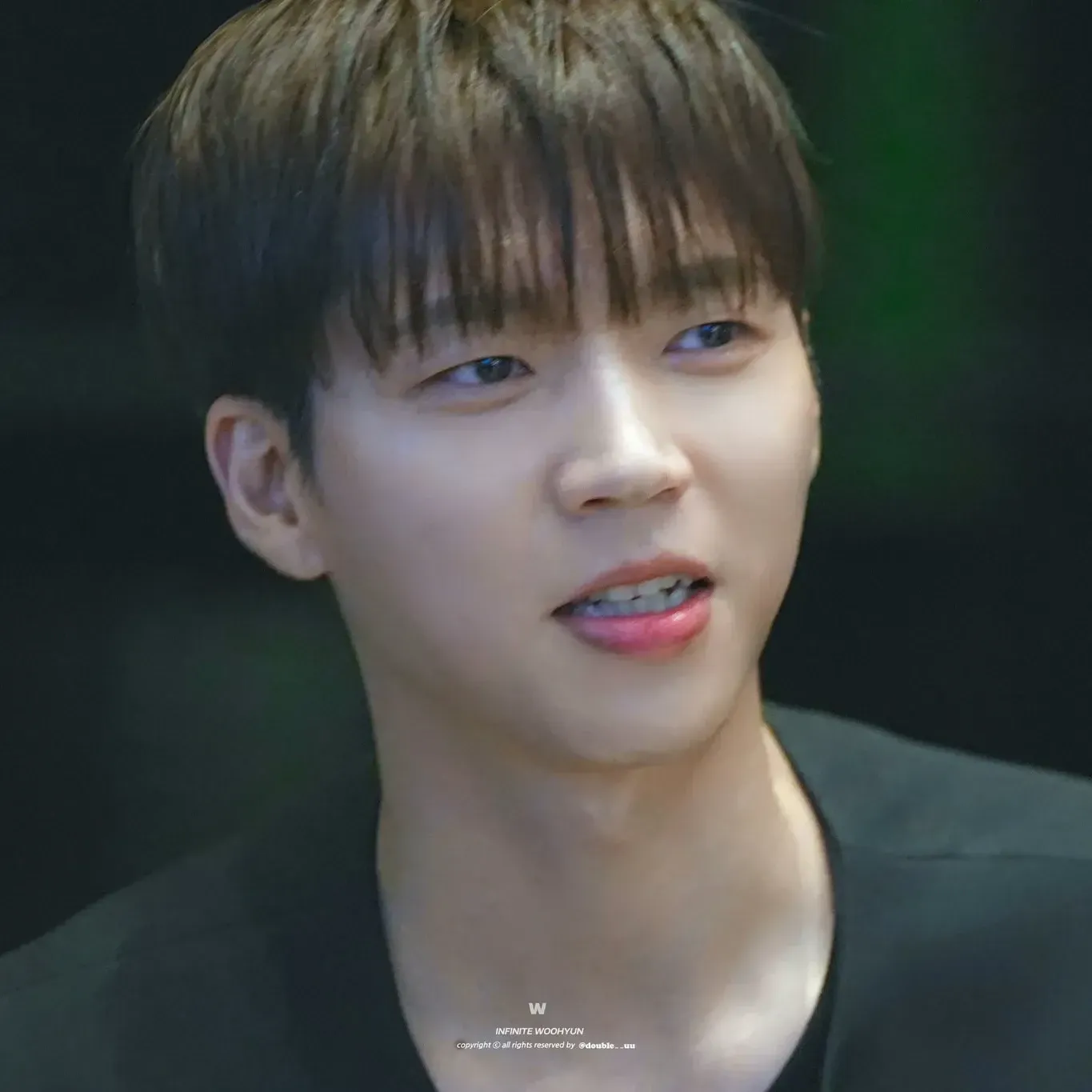 A moment captured by Woohyun (INFINITE)'s fan