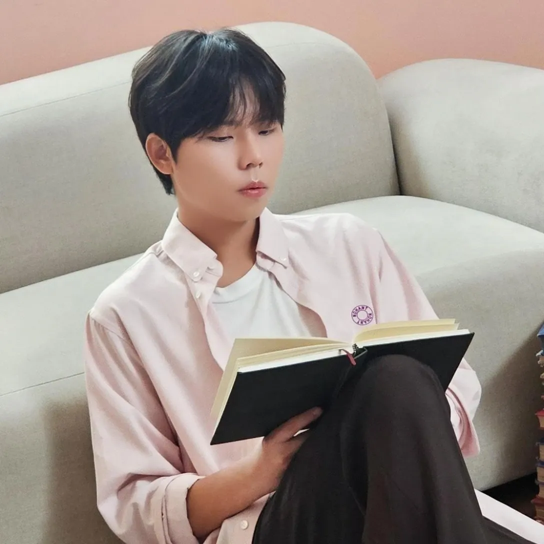 A moment captured by Jung Seunghwan's fan