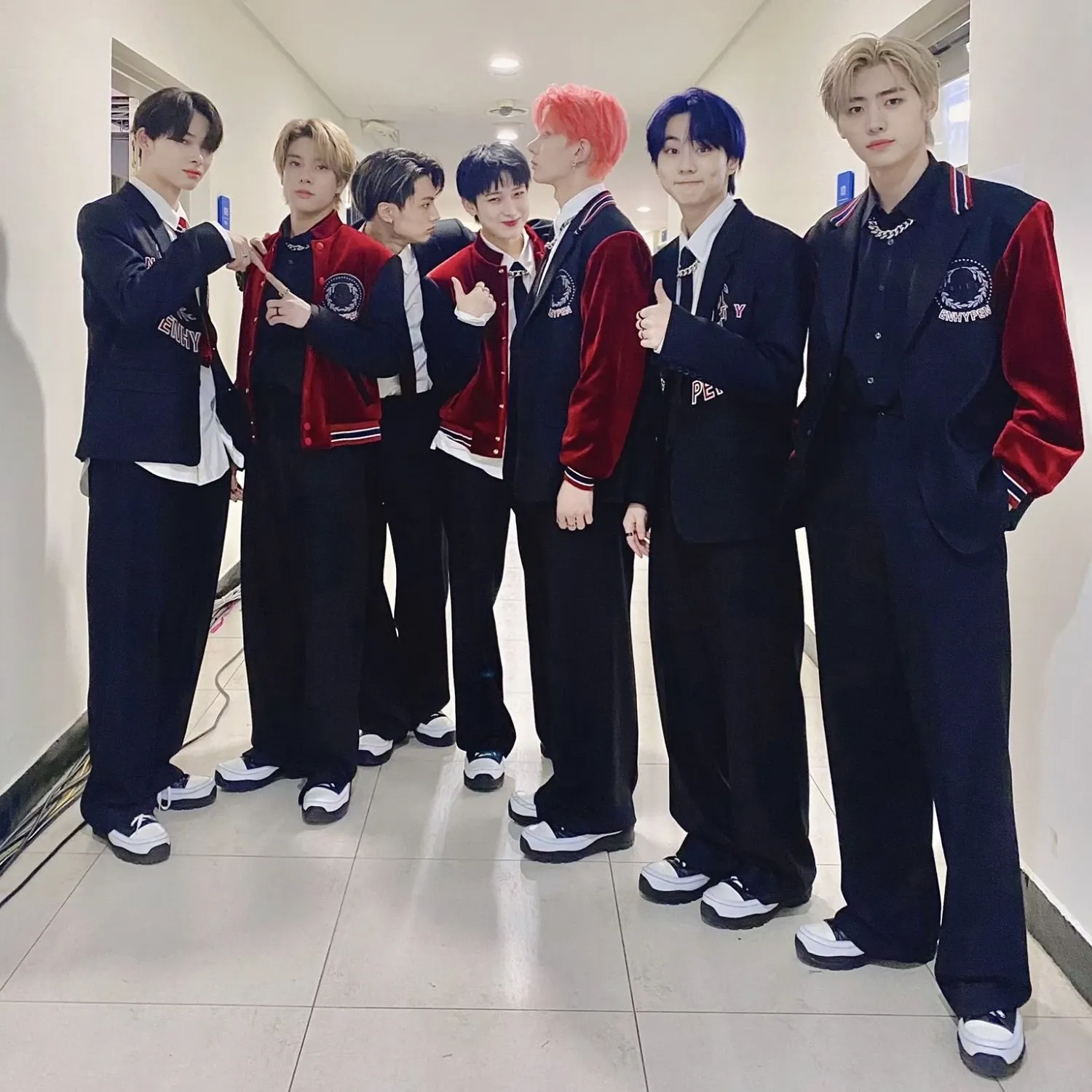 Potret di balik layar ENHYPEN