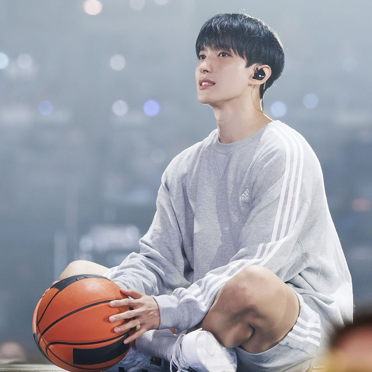 Foto terbaru DK (SEVENTEEN)