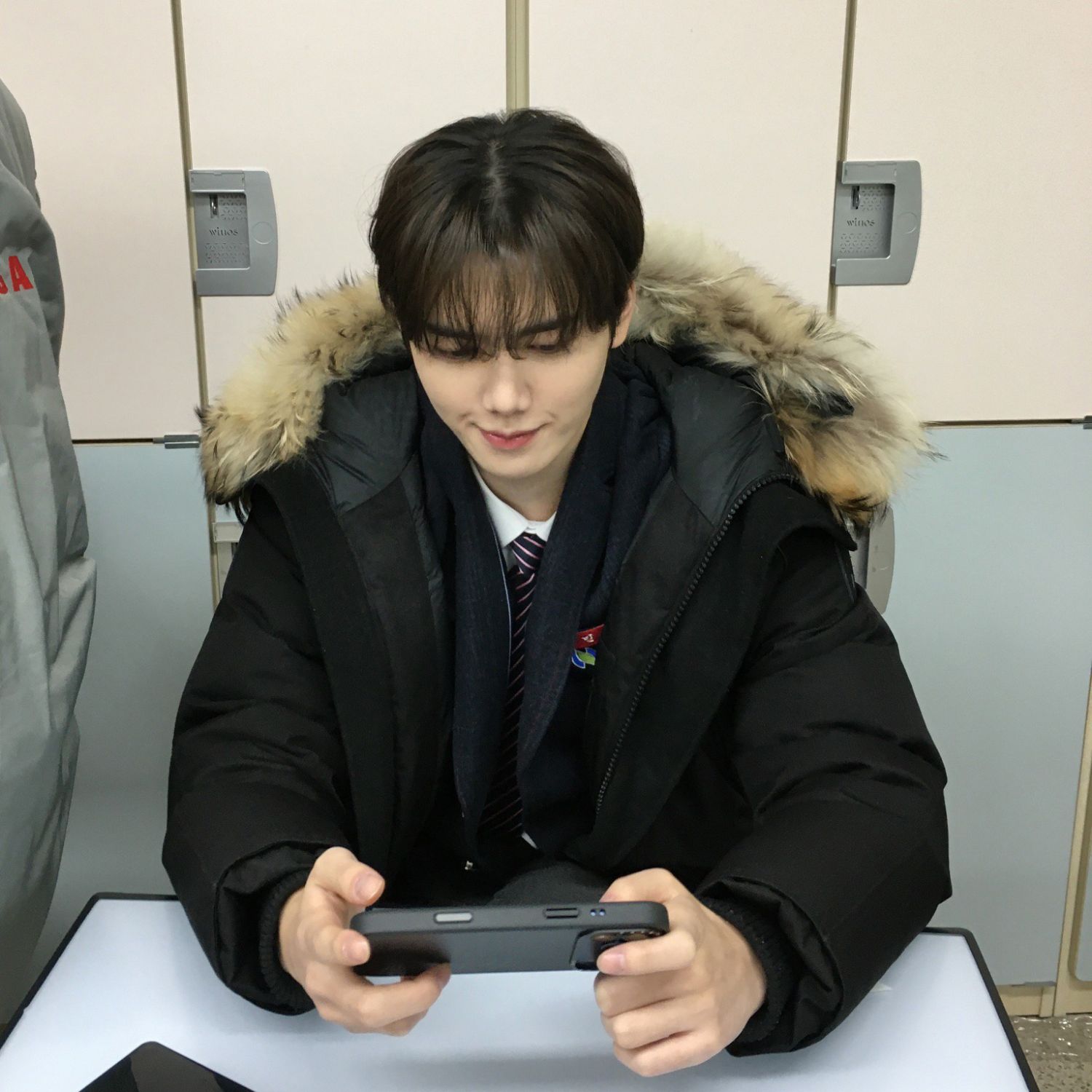 Behind-the-scenes cut of Minhee (CRAVITY)