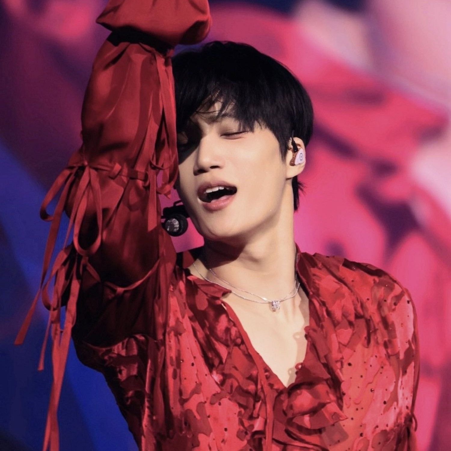 Momen yang diabadikan oleh penggemar Kai (EXO)