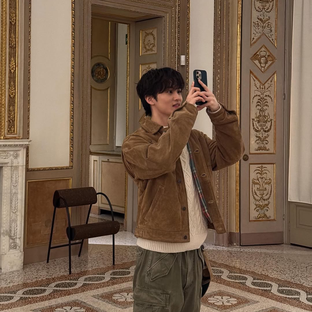 A moment captured by Mark (NCT 127, NCT DREAM)'s fan