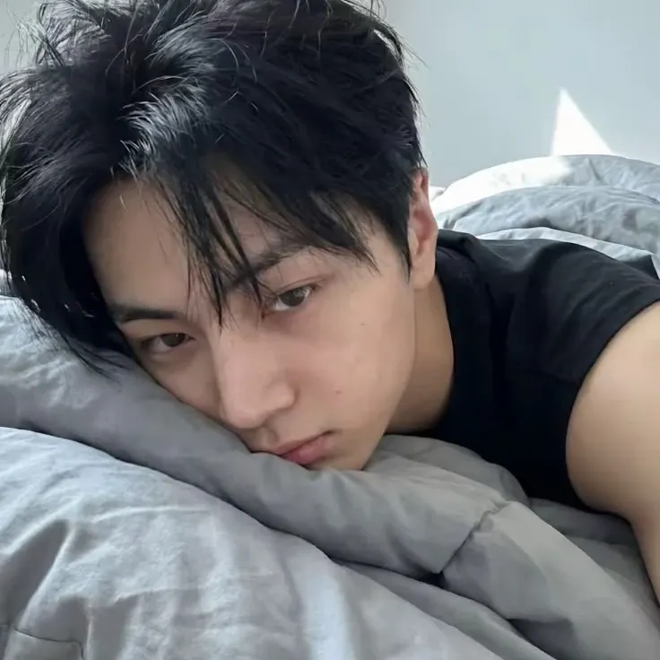 Foto aktivitas terbaru ENHYPEN