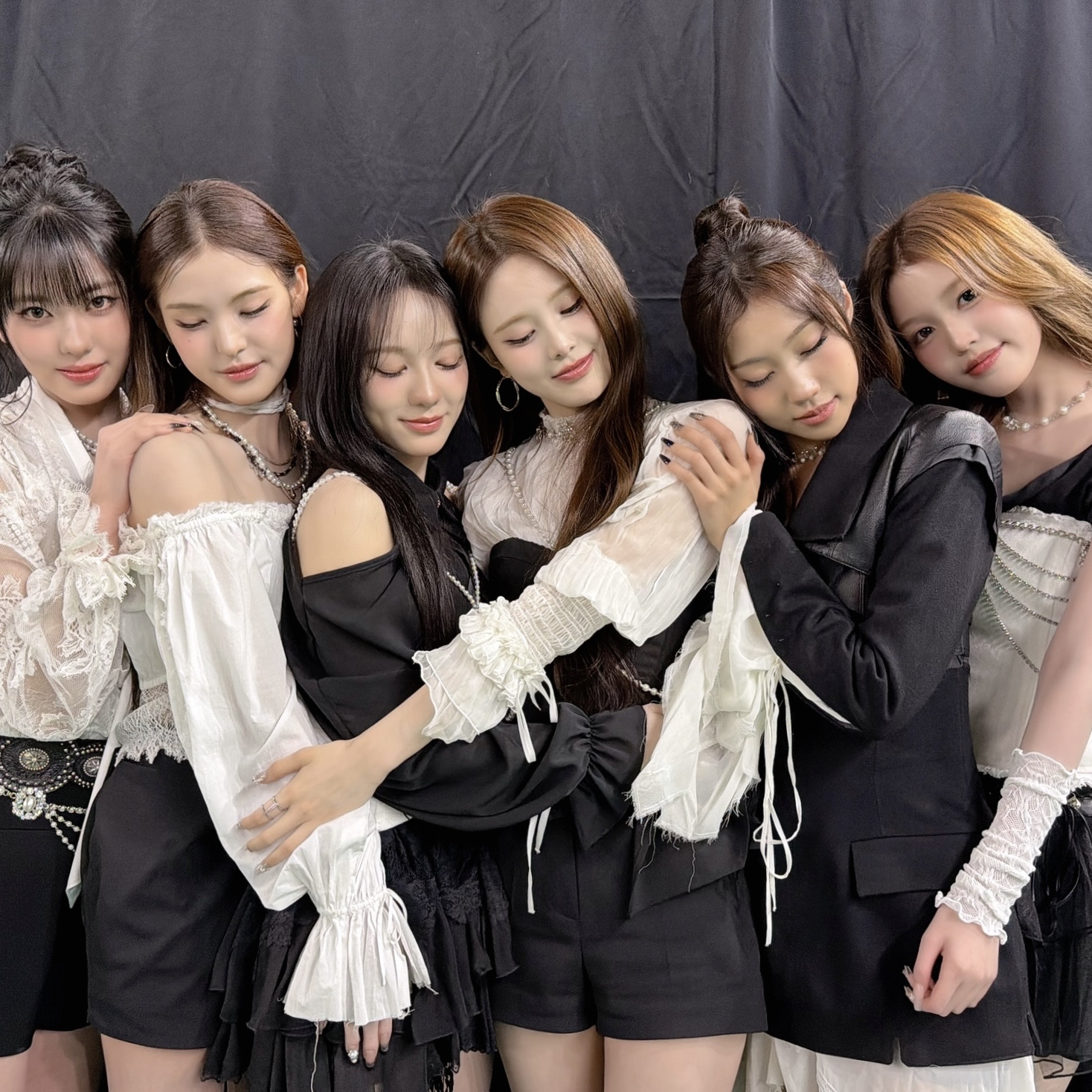 A moment captured by izna's fan