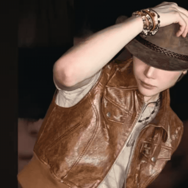 Behind-the-scenes cut of Nicholas (&TEAM)