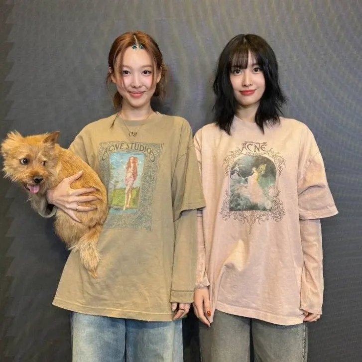 Recent activity shot of Momo (TWICE)
