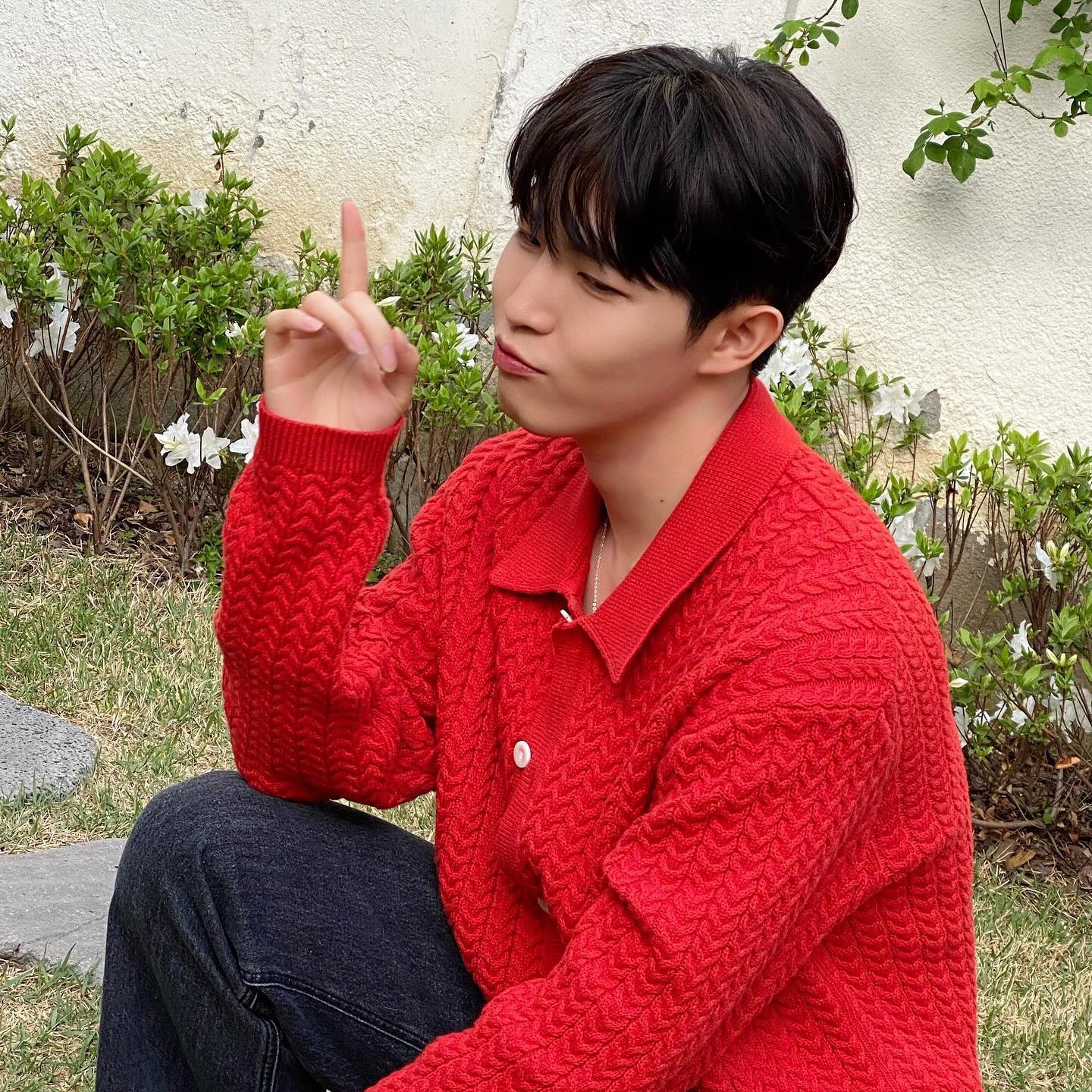 Foto aktivitas terbaru Kim Jaehwan