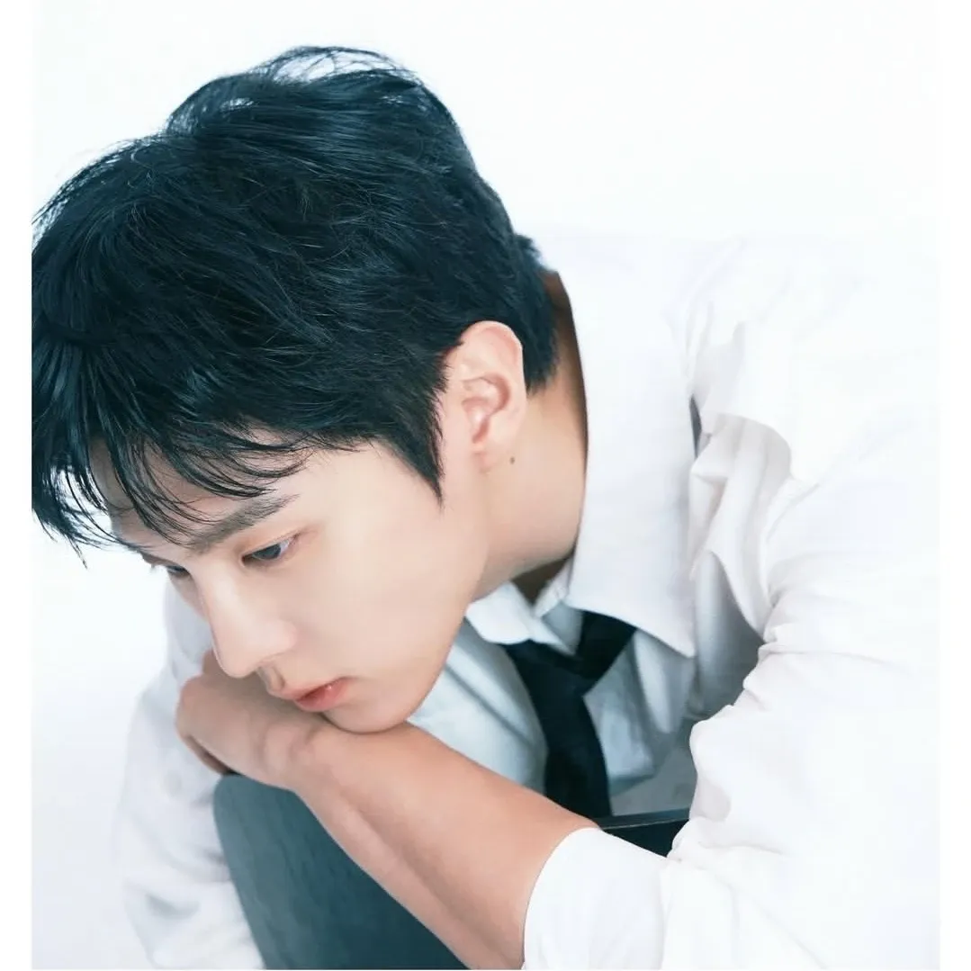 김우석의 최신 사진