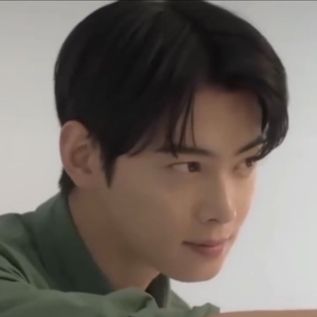 Latest photo of Eunwoo (ASTRO)