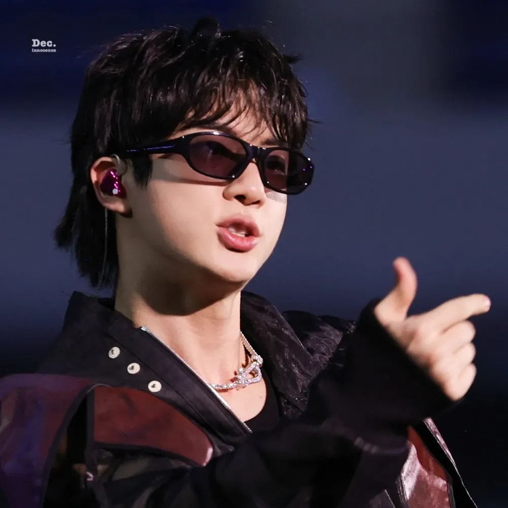 Foto terbaru Jin (BTS)