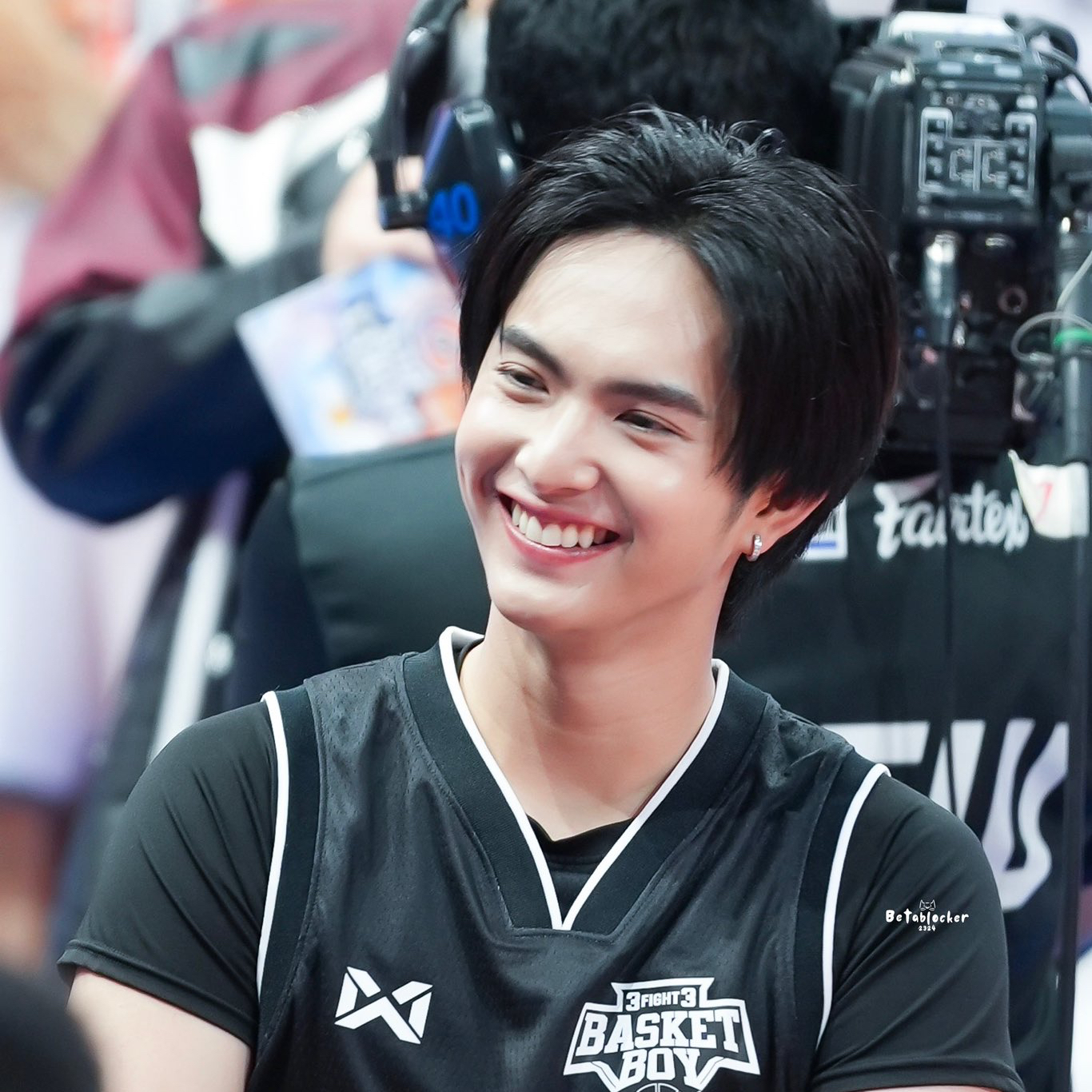 Latest photo of Copper (BUS)