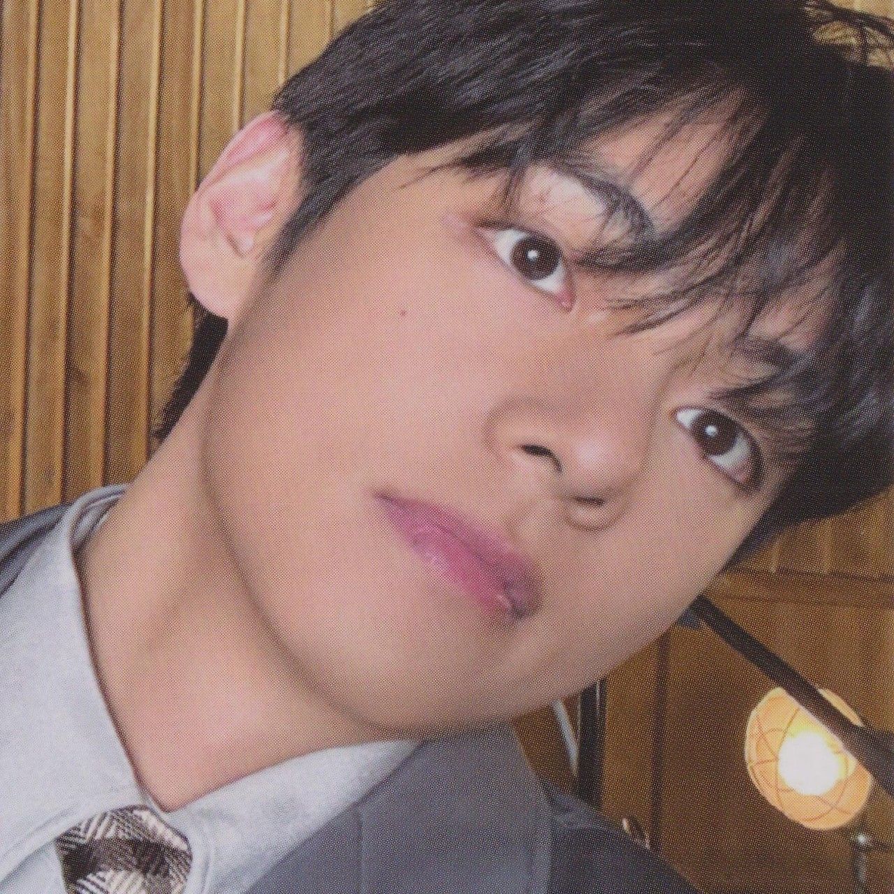 뷔 (방탄소년단)의 최신 사진