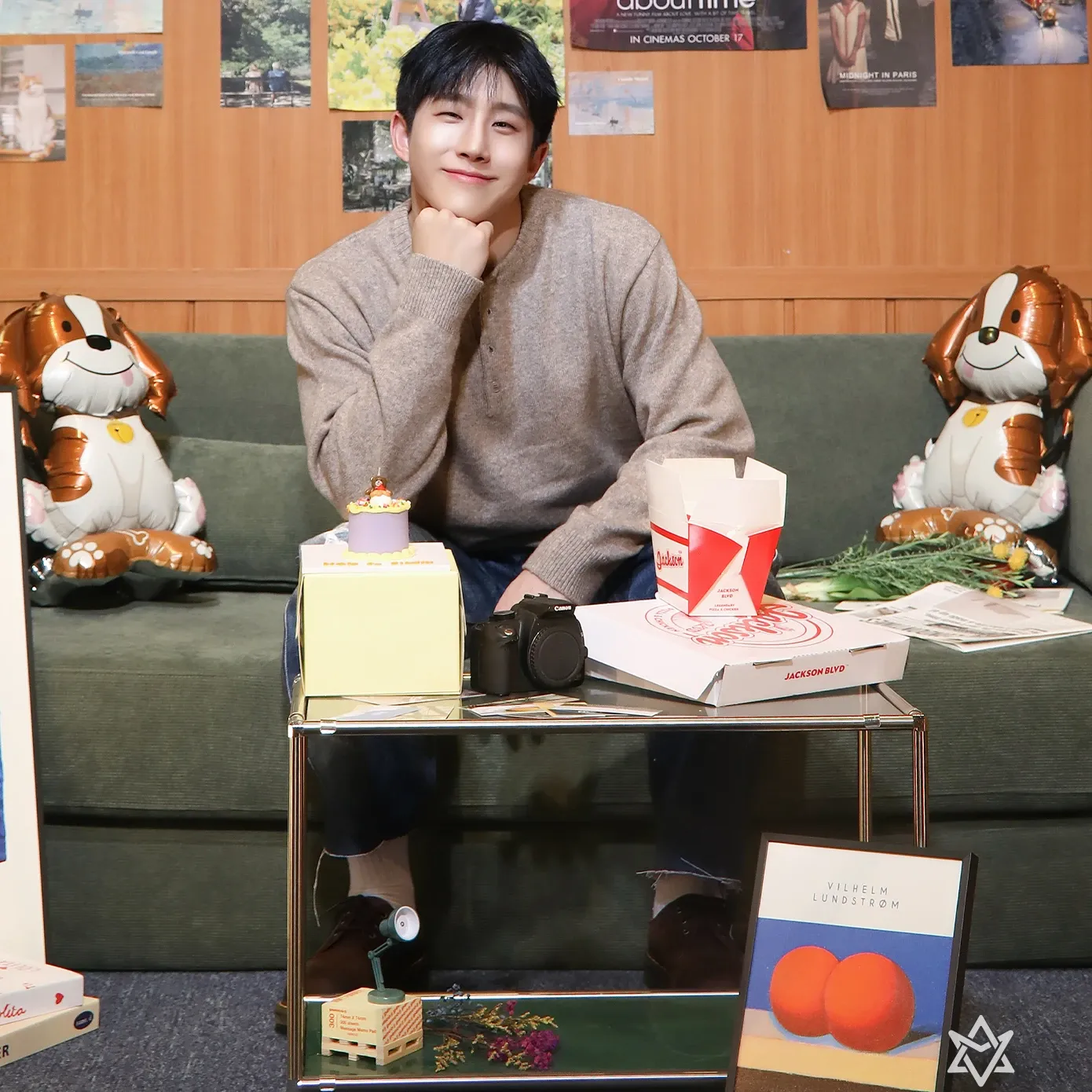 Latest photo of Jinjin (ASTRO)