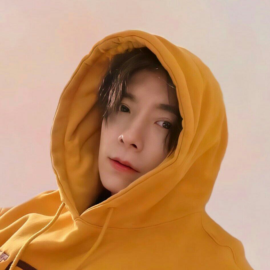 A moment captured by Donghae (Super Junior)'s fan