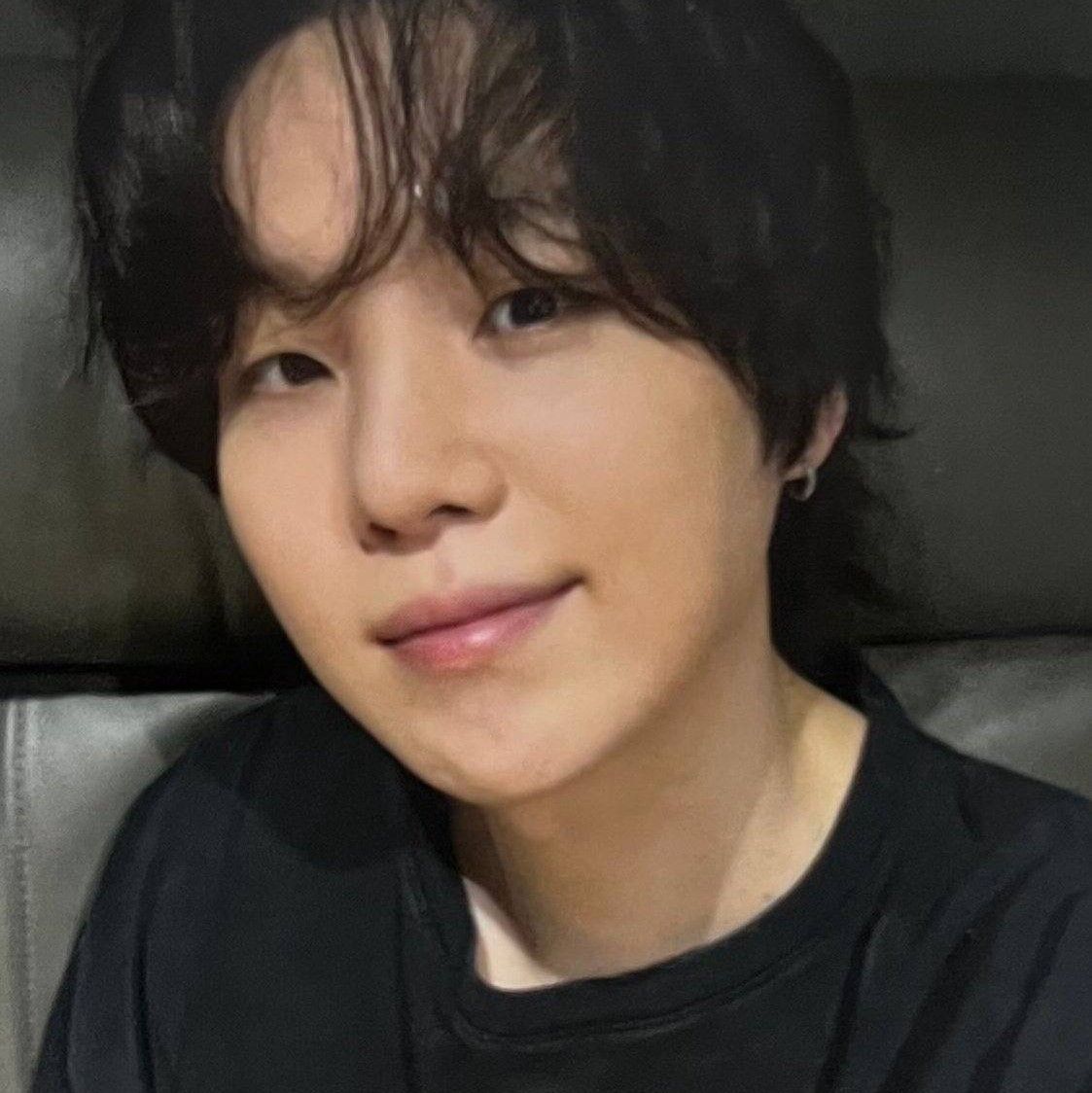 슈가 (방탄소년단)의 최신 사진