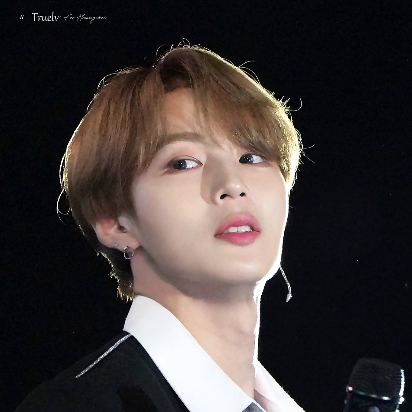 Behind-the-scenes cut of Ha Sungwoon