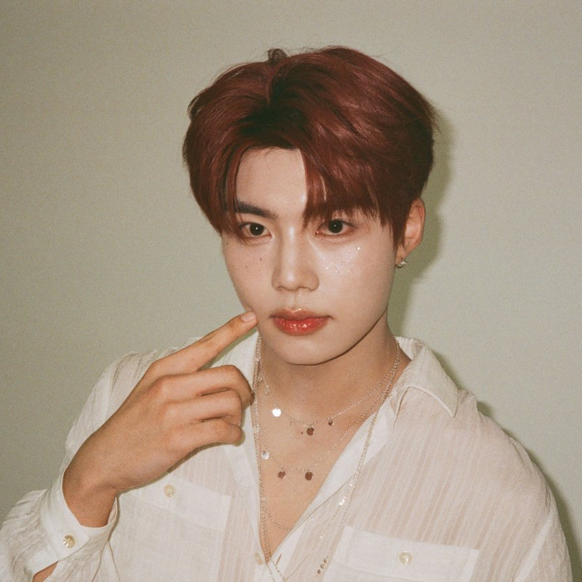 박건욱 (제로베이스원)의 최신 사진