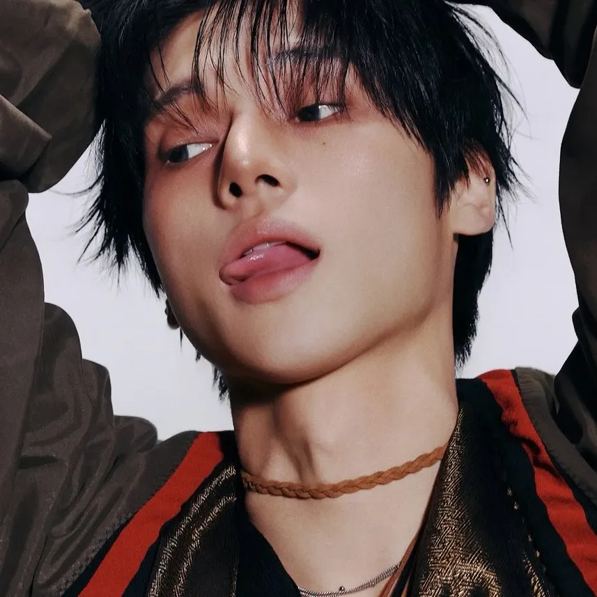 우영 (에이티즈)의 최신 사진