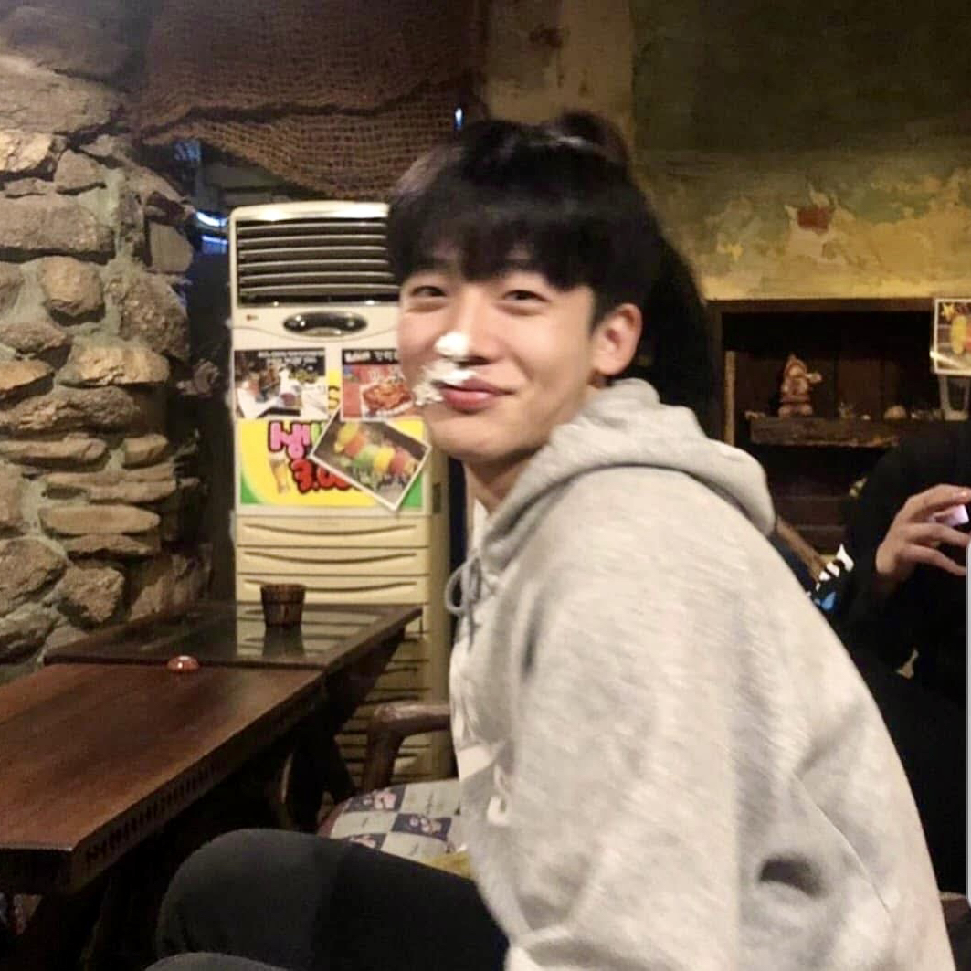 Latest photo of Kim Yohan (WEi)