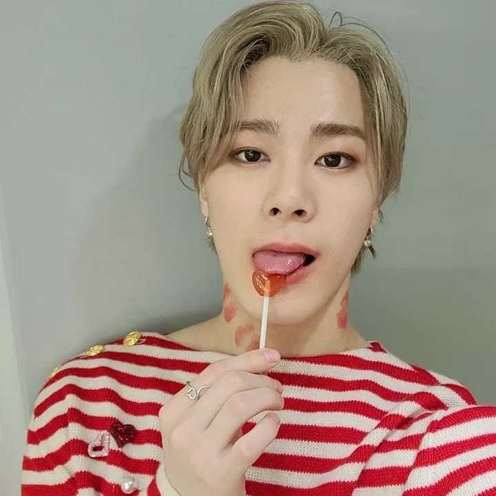 A moment captured by Moonbin (ASTRO)'s fan