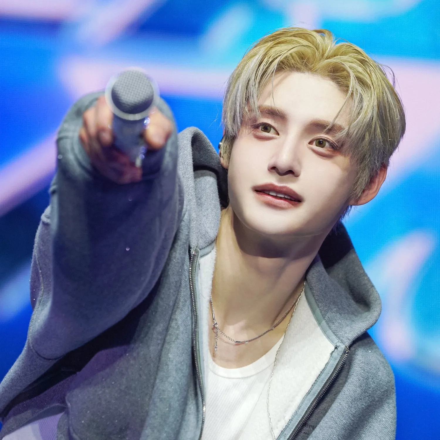 金地雄 (ZEROBASEONE)的幕後花絮