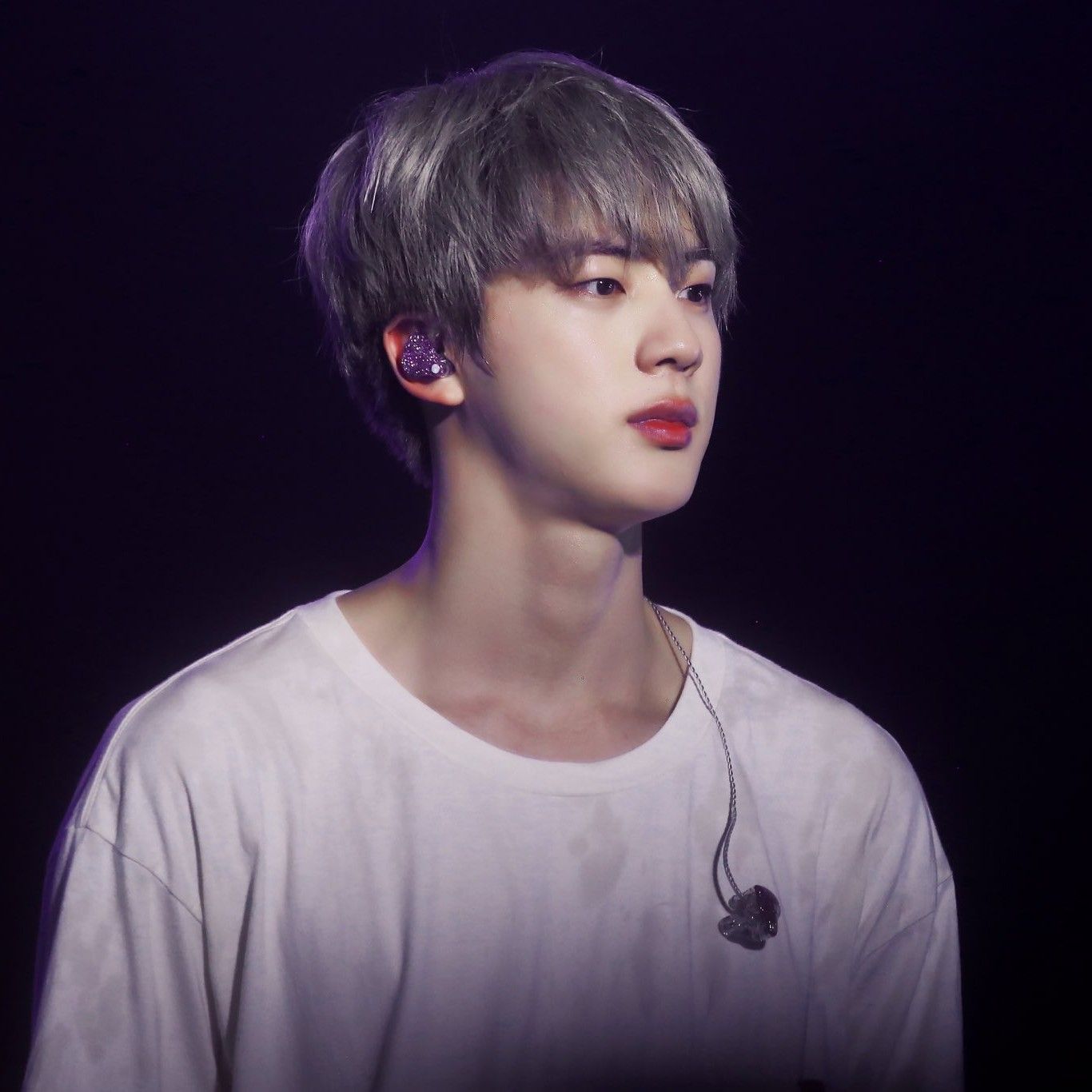 진 (방탄소년단)의 최신 사진