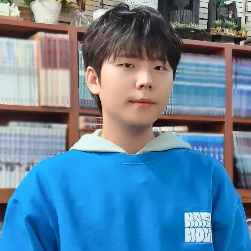 A moment captured by Jung Seunghwan's fan