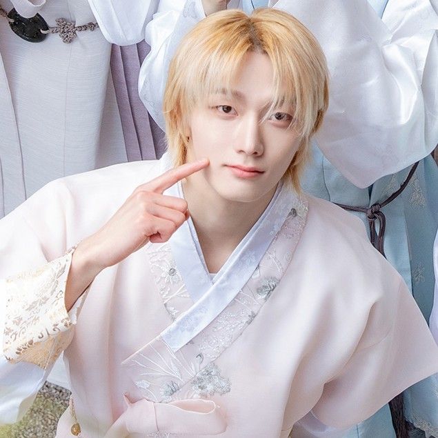 Recent activity shot of Sungho (BOYNEXTDOOR)