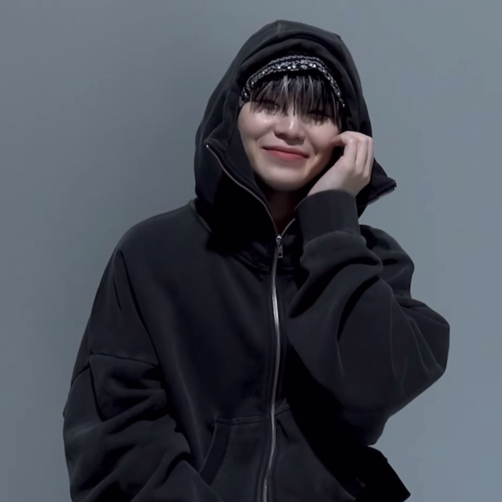 Latest photo of Woozi (SEVENTEEN)