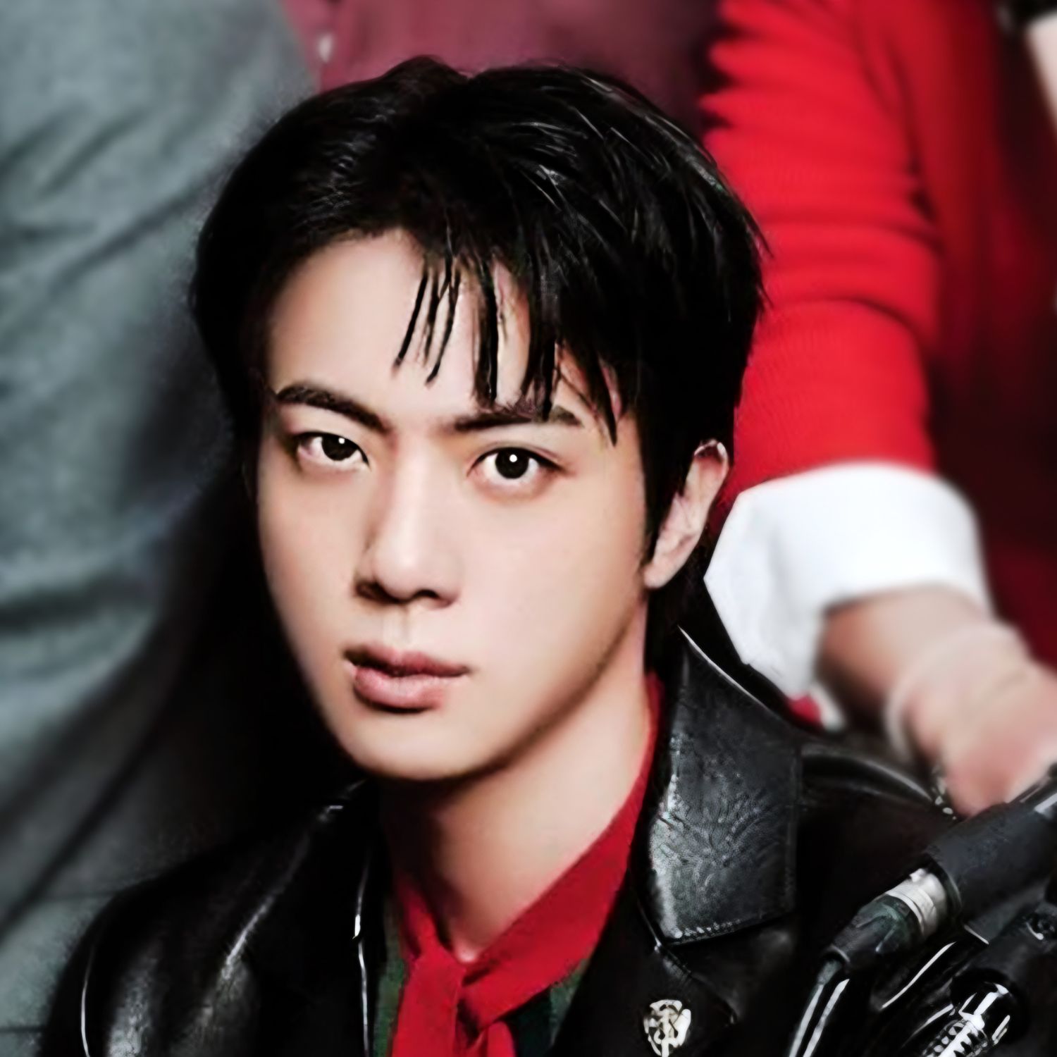 진 (방탄소년단)의 비하인드 컷