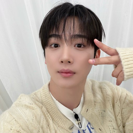 Recent activity shot of Kim Yohan (WEi)