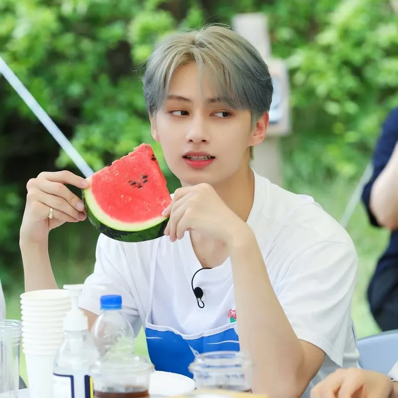 A moment captured by Jun (SEVENTEEN)'s fan