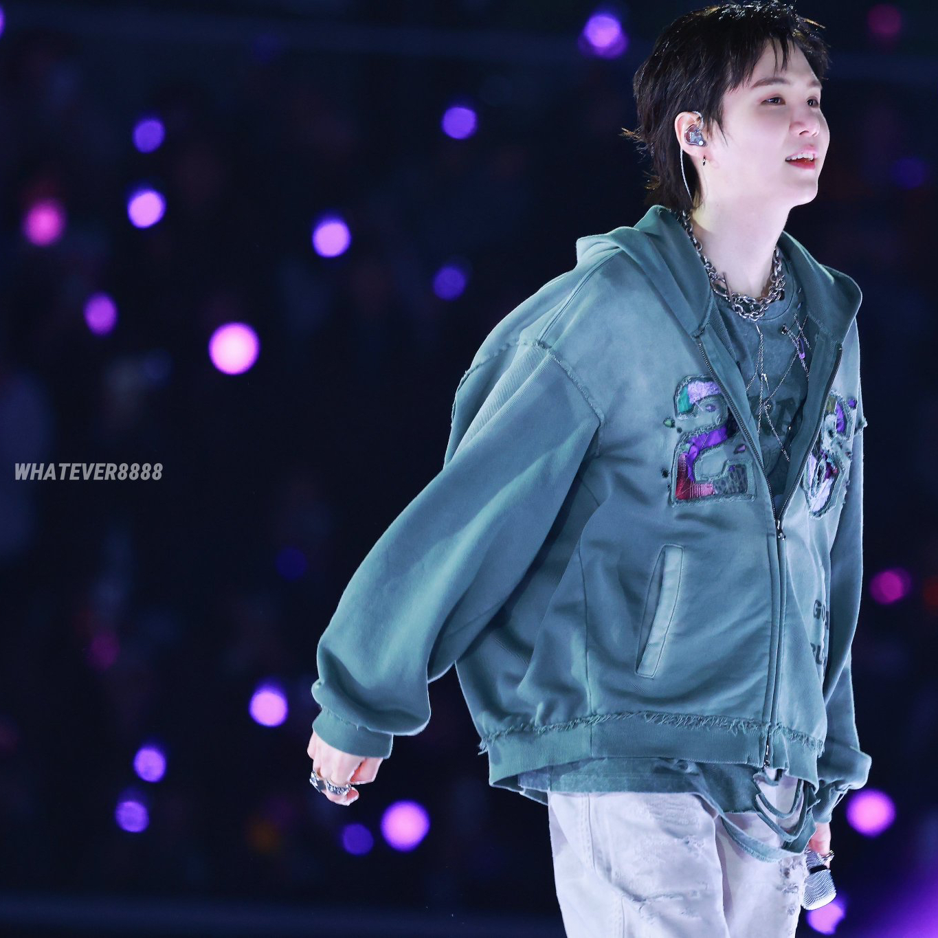 Behind-the-scenes cut of SUGA (BTS)