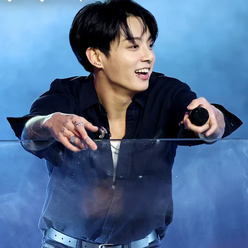 A moment captured by Jungkook (BTS)'s fan