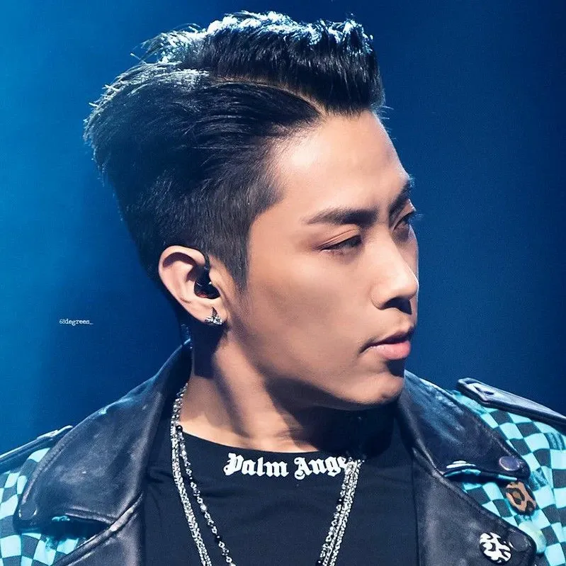 A moment captured by Eun Jiwon (SECHSKIES)'s fan