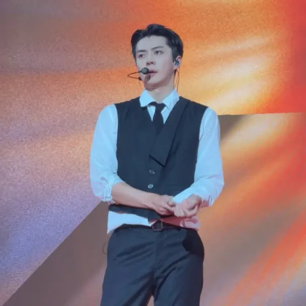 세훈 (EXO)의 최신 사진