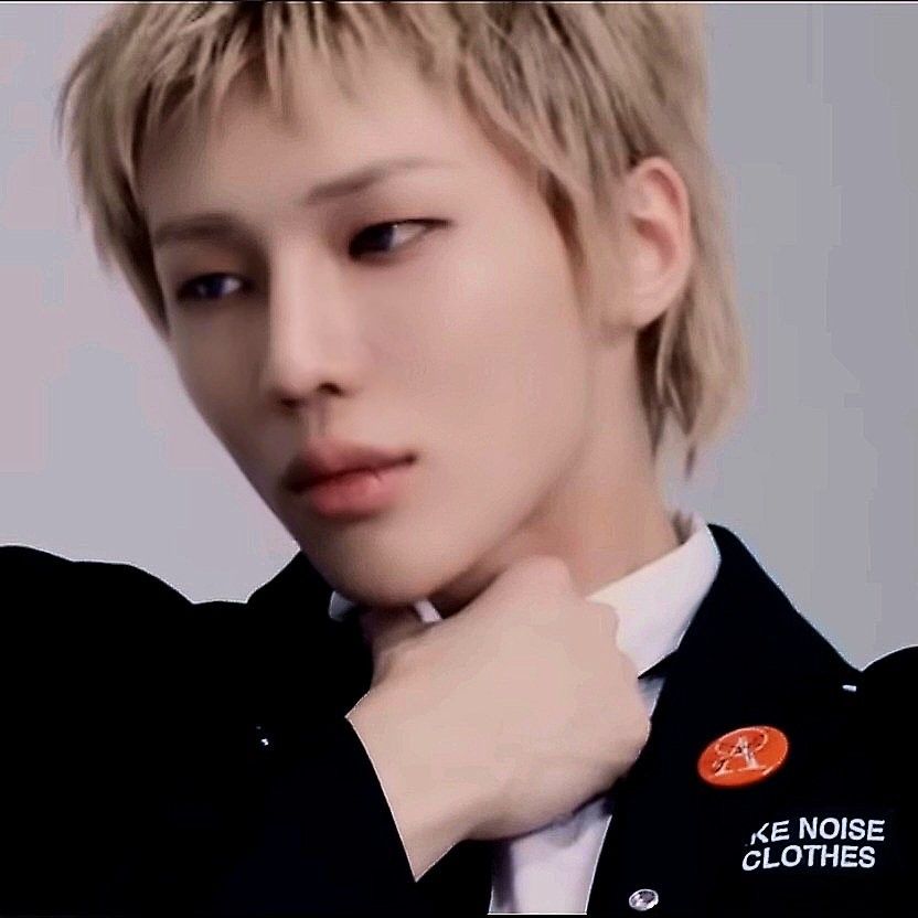 Potret di balik layar Junhyeok (TNX)