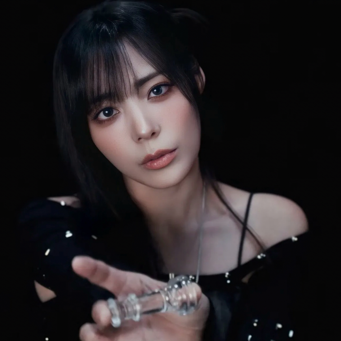 QWER シヨン ファンダムコミュニティ │ KPOP人気No.1アプリ 最愛ドル