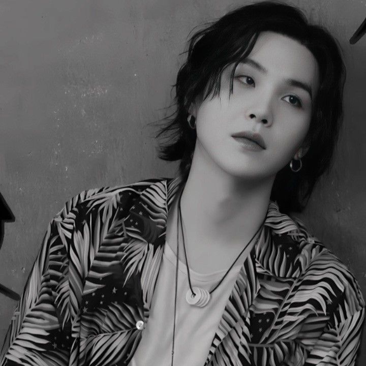 Latest photo of SUGA (BTS)