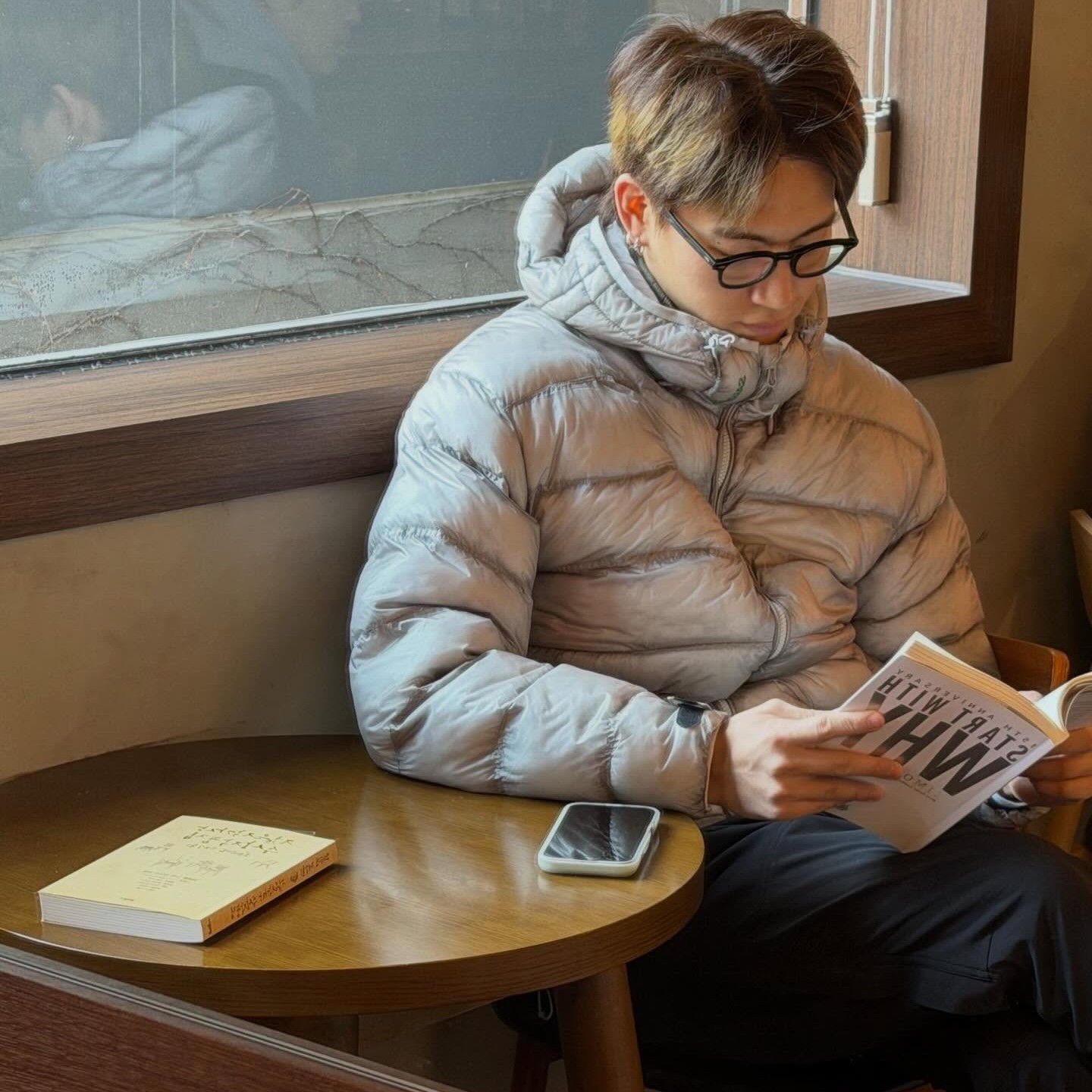 Recent activity shot of JAY B (GOT7)