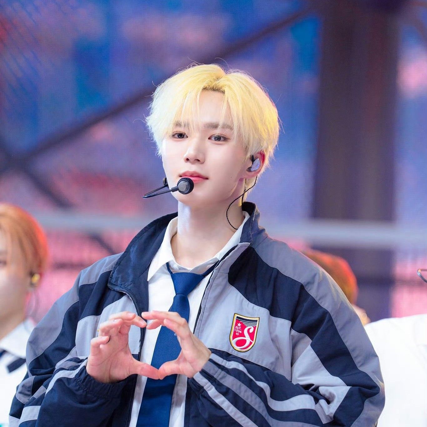 Behind-the-scenes cut of Kim Junseo (ALPHA DRIVE ONE)