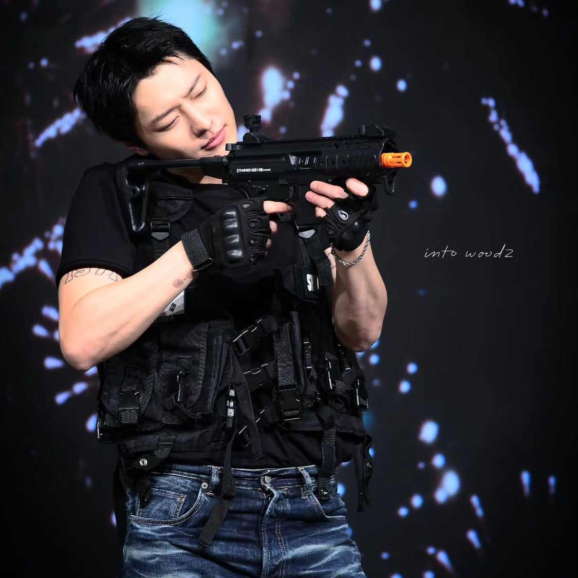 A moment captured by WOODZ's fan