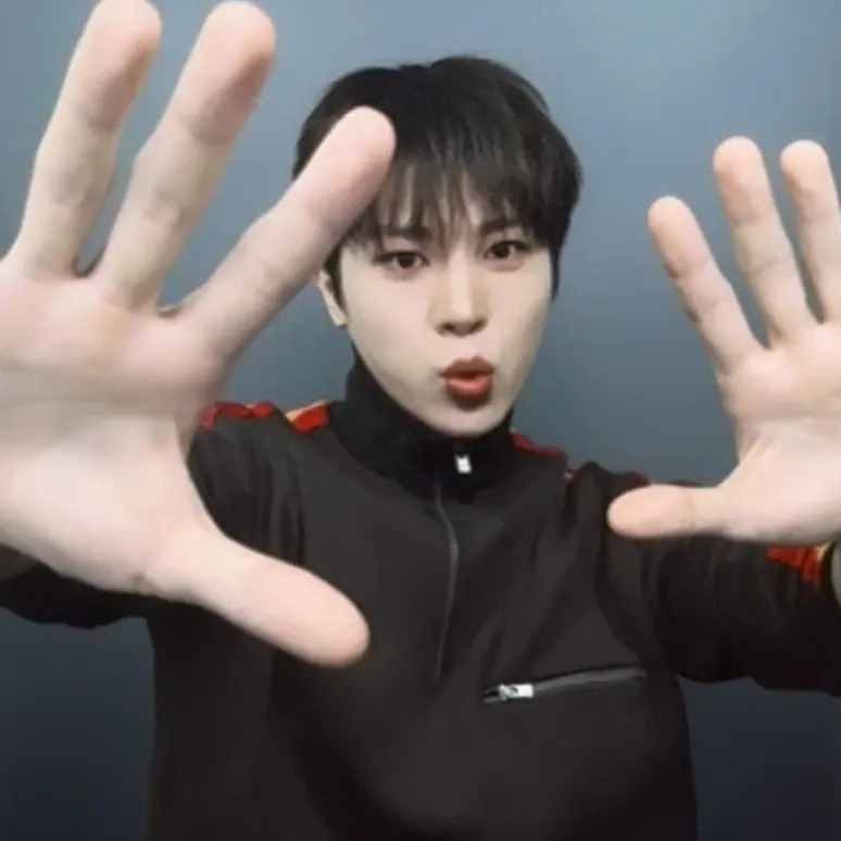 Foto aktivitas terbaru So Junghwan (TREASURE)