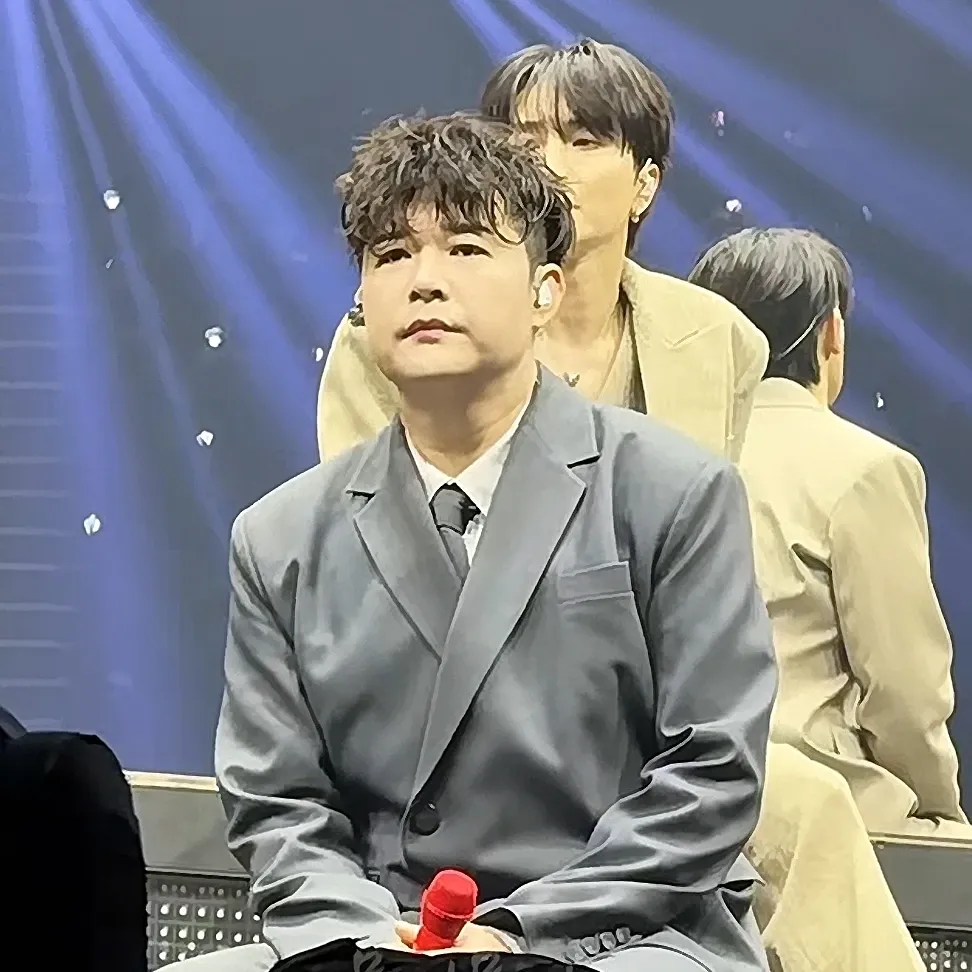 Behind-the-scenes cut of Shindong (Super Junior)