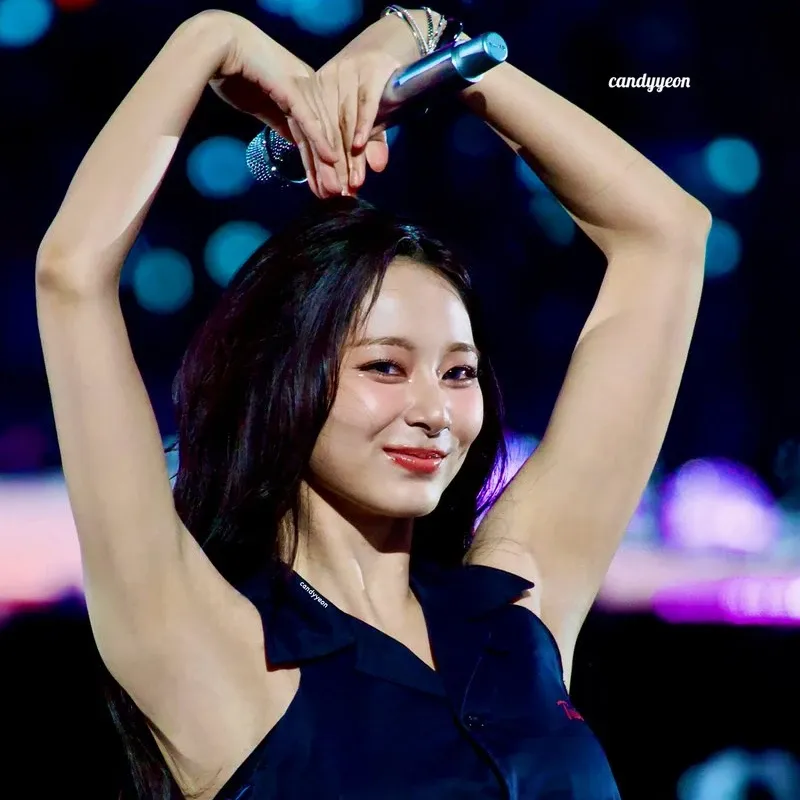 쯔위 (TWICE)의 비하인드 컷