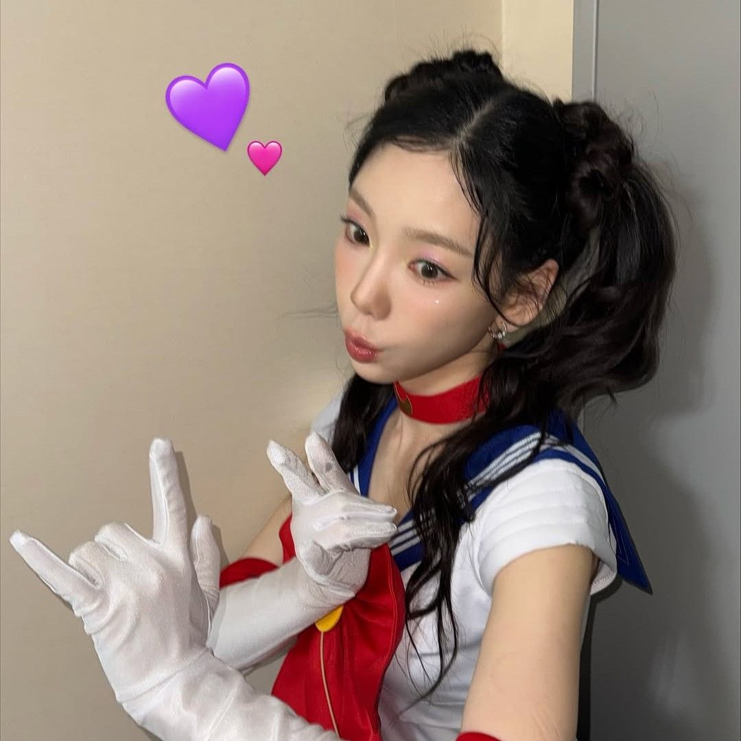 Behind-the-scenes cut of Taeyeon (Girls' Generation)