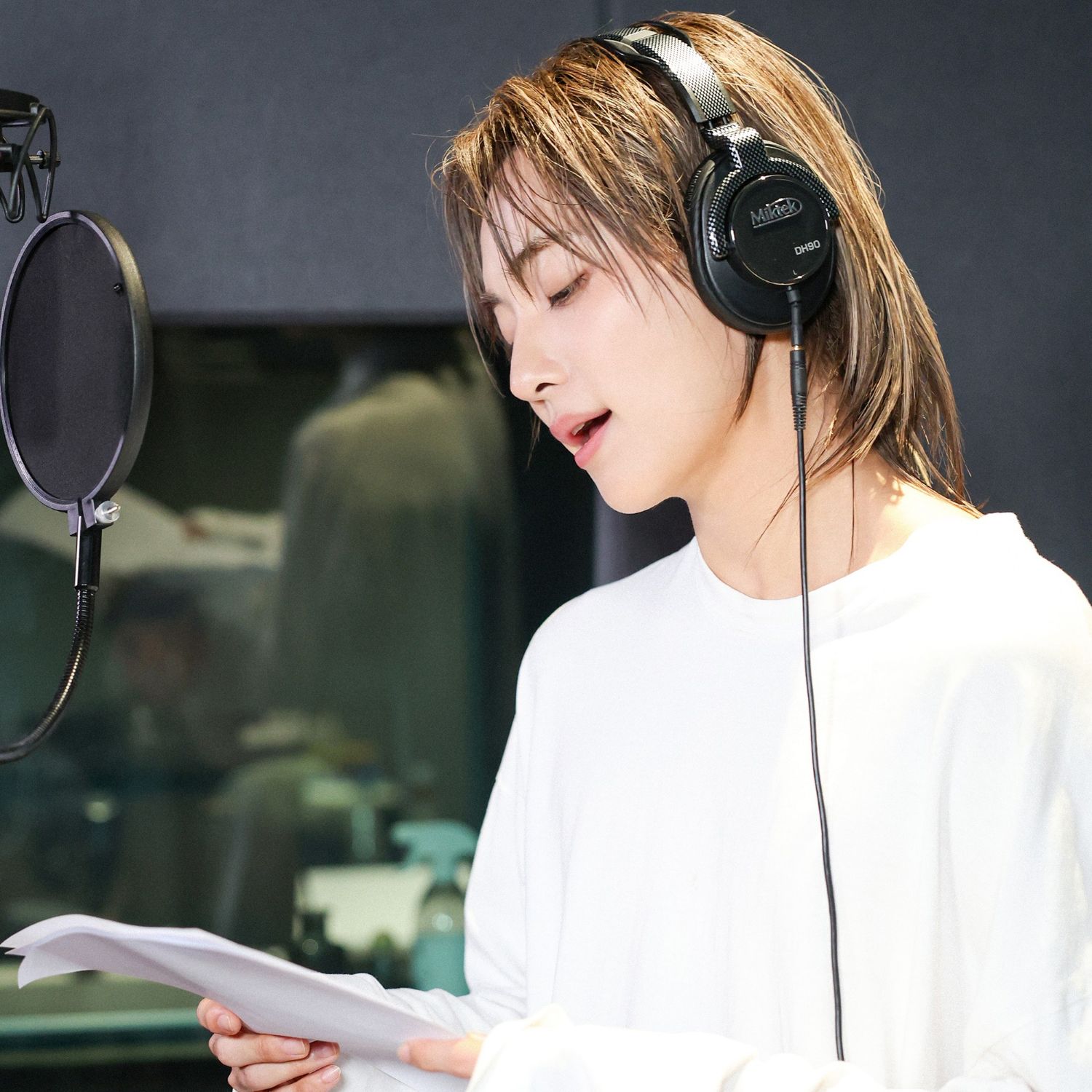 Recent activity shot of Jeonghan (SEVENTEEN)