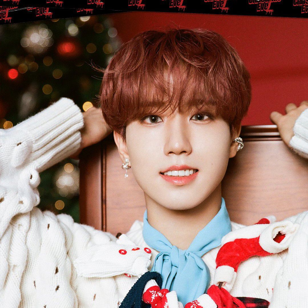 Behind-the-scenes cut of HAN (Stray Kids)